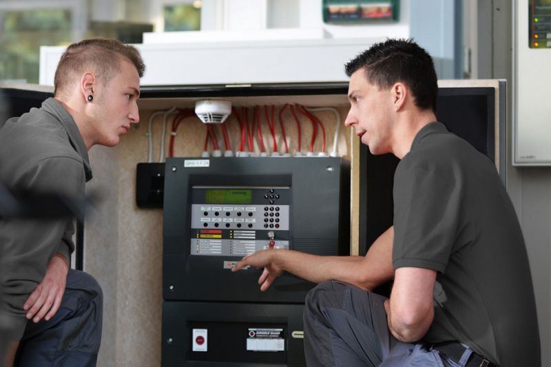 Ausbildung zum Elektroanlagenmonteur