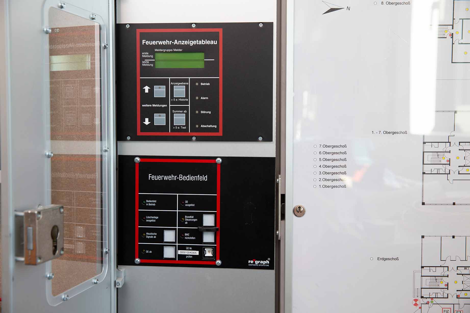 Brandmeldezentrale-BMZ-Feuerwehranzeigentableau und -bedienfeld