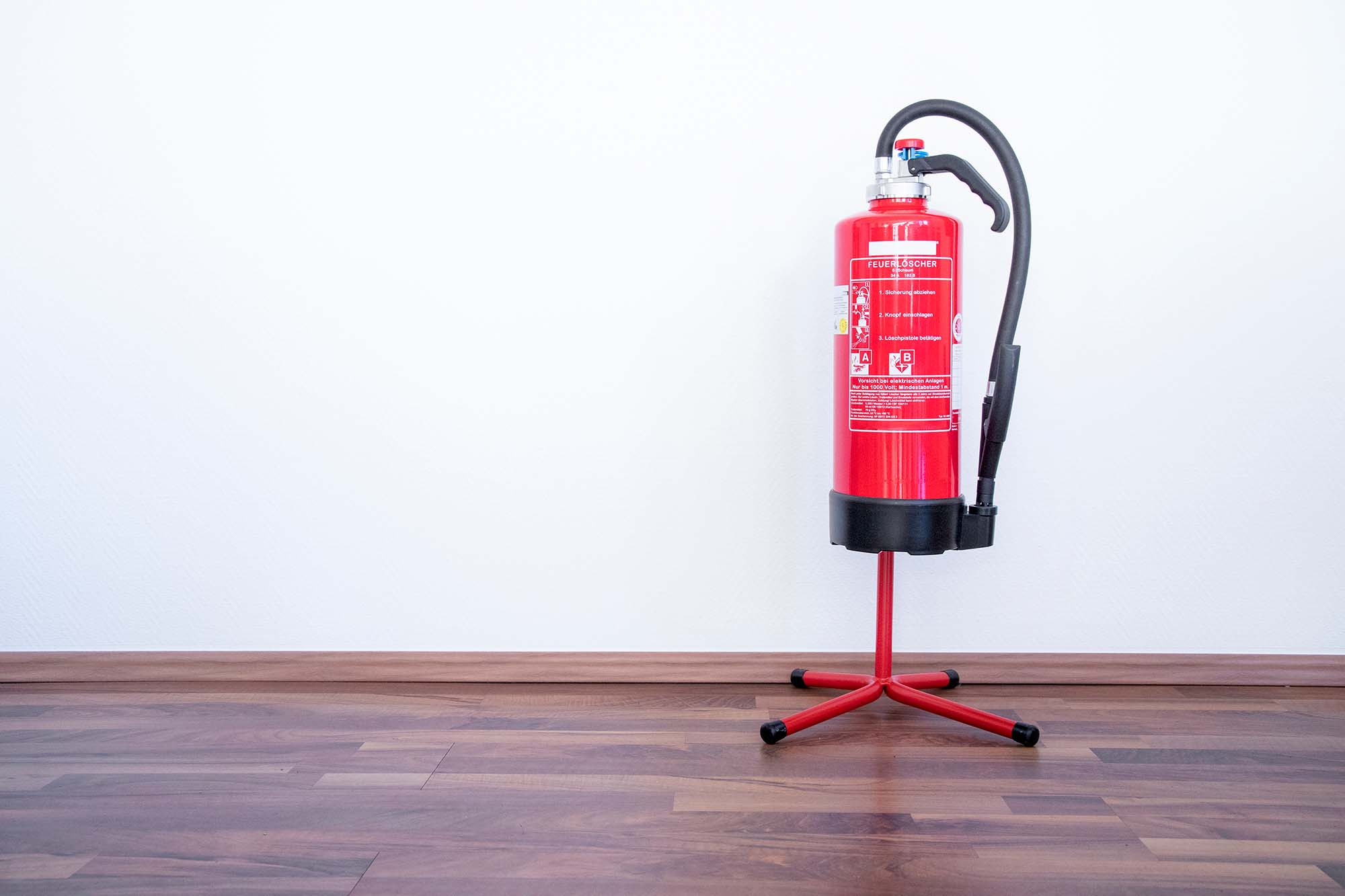 Feuerlöscher aufhängen-Feuerlöscher-Montage-CWS Fire Safety