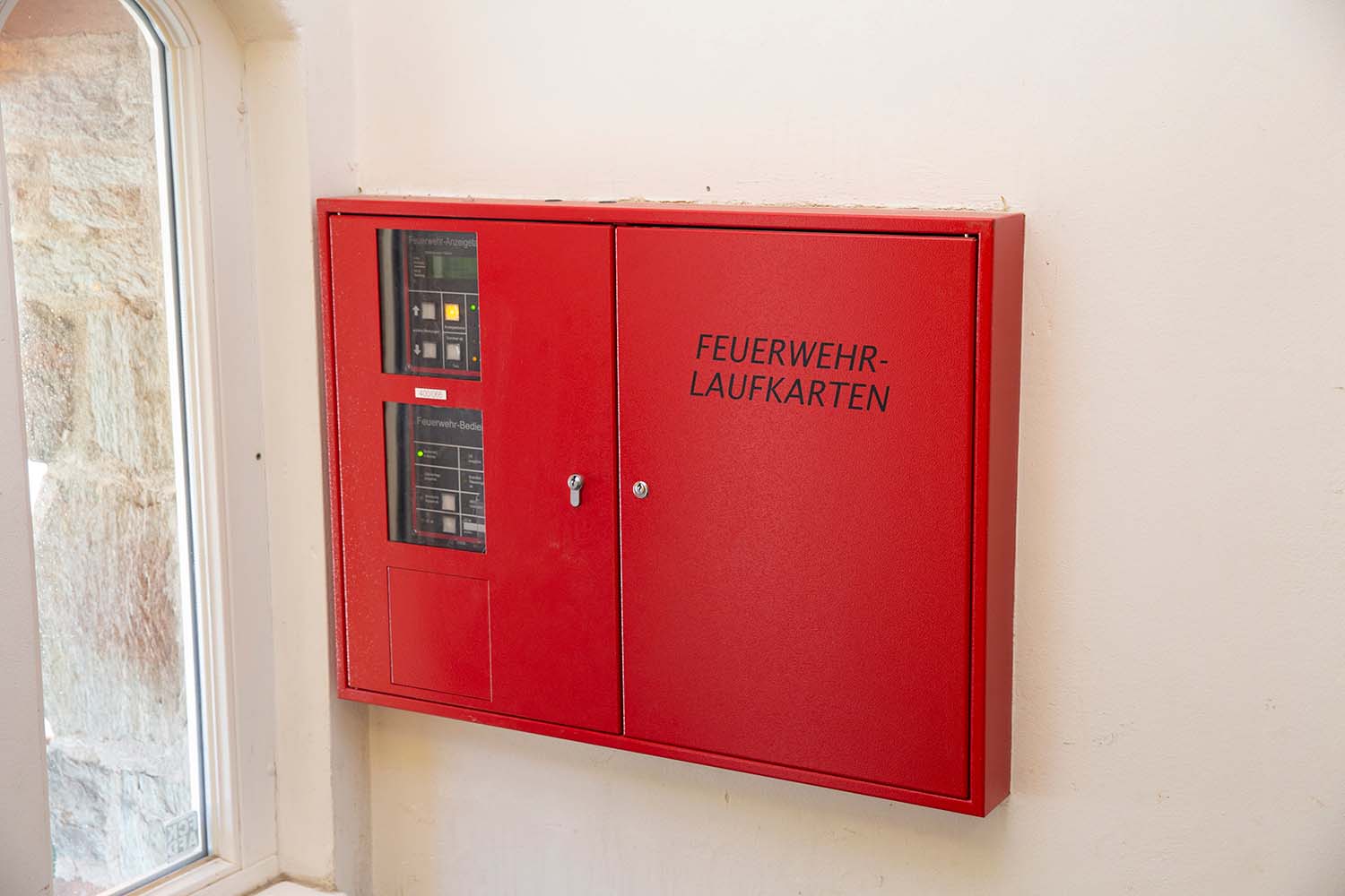 Feuerwehrinformationszentrale-FIZ-Brandmeldeanlage-CWS Fire Safety