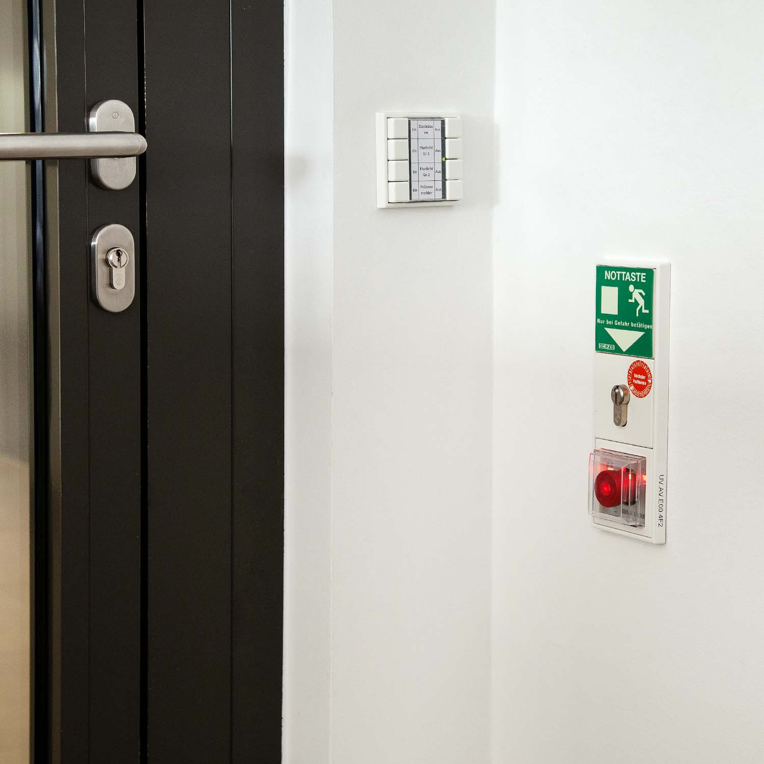 Fluchttürsteuerung-Türterminal-CWS Fire Safety