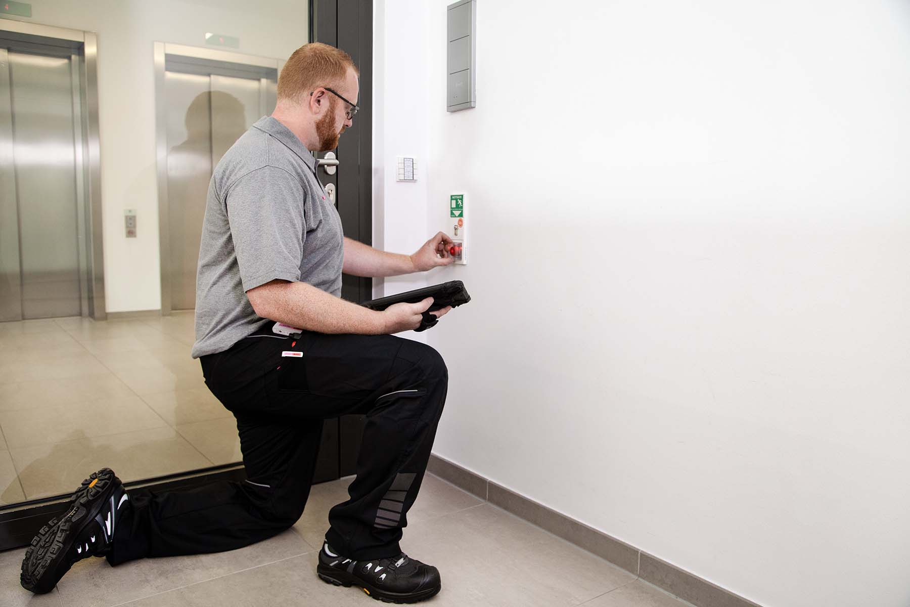 Fluchttürsteuerung vom Fachbetrieb-CWS Fire Safety