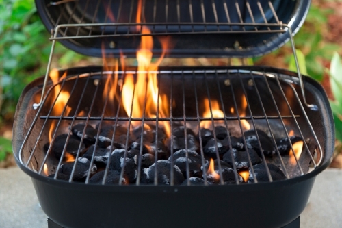 Holzkohlegrill Balkon Brandschutz-S-c