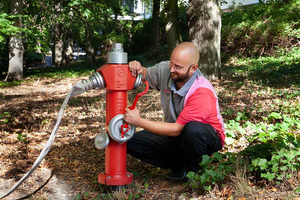 Hydrantenprüfung nach DIN 14384 vom Fachbetrieb-CWS Fire Safety