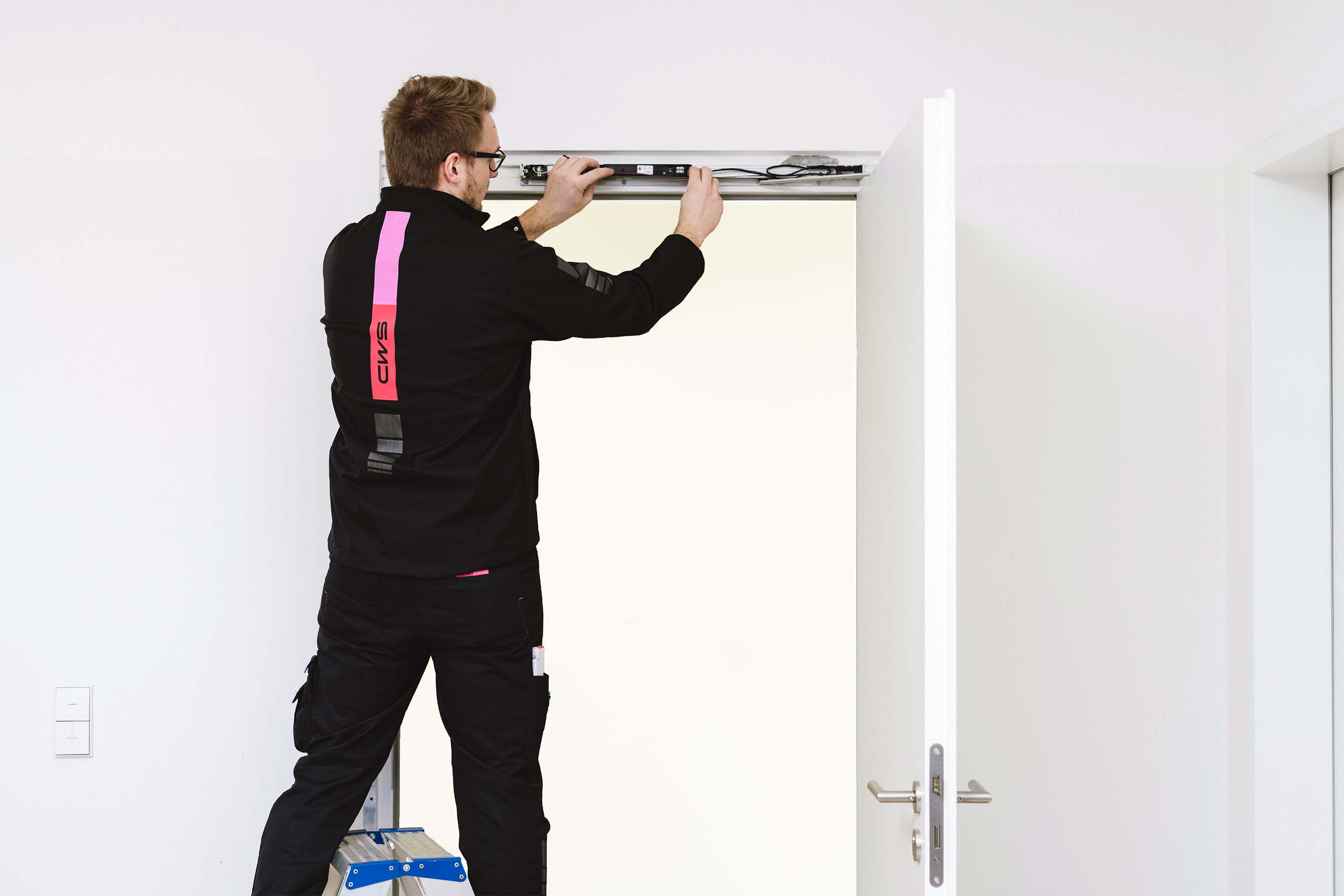 Installation und Wartung von Feststelleinrichtungen - CWS Fire Safety