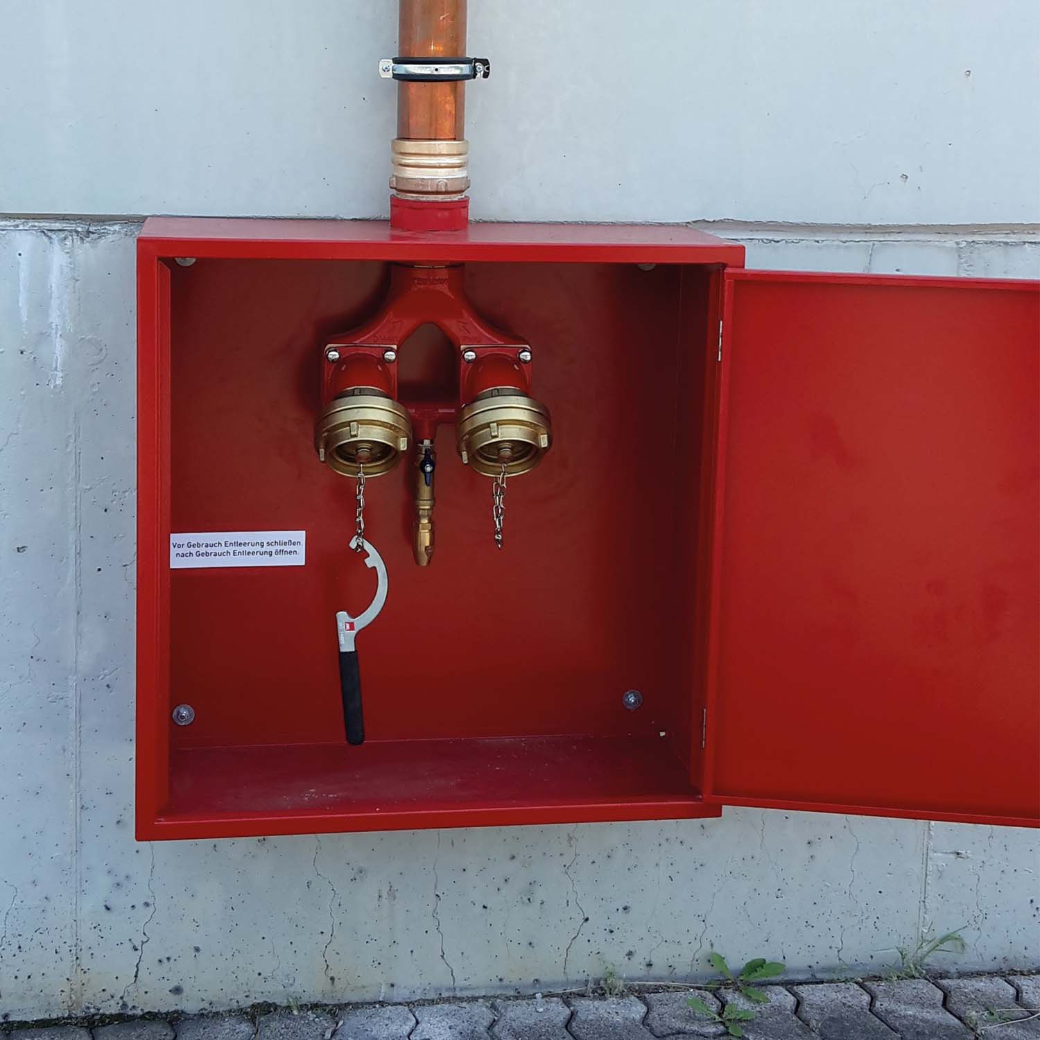 Löschwassereinspeisung Fassade-Löschwassereinspeisestelle-CWS Fire Safety