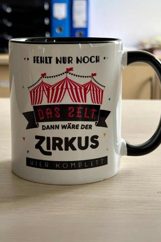 Mitarbeiter-Geschichte Dominik Zirkustasse
