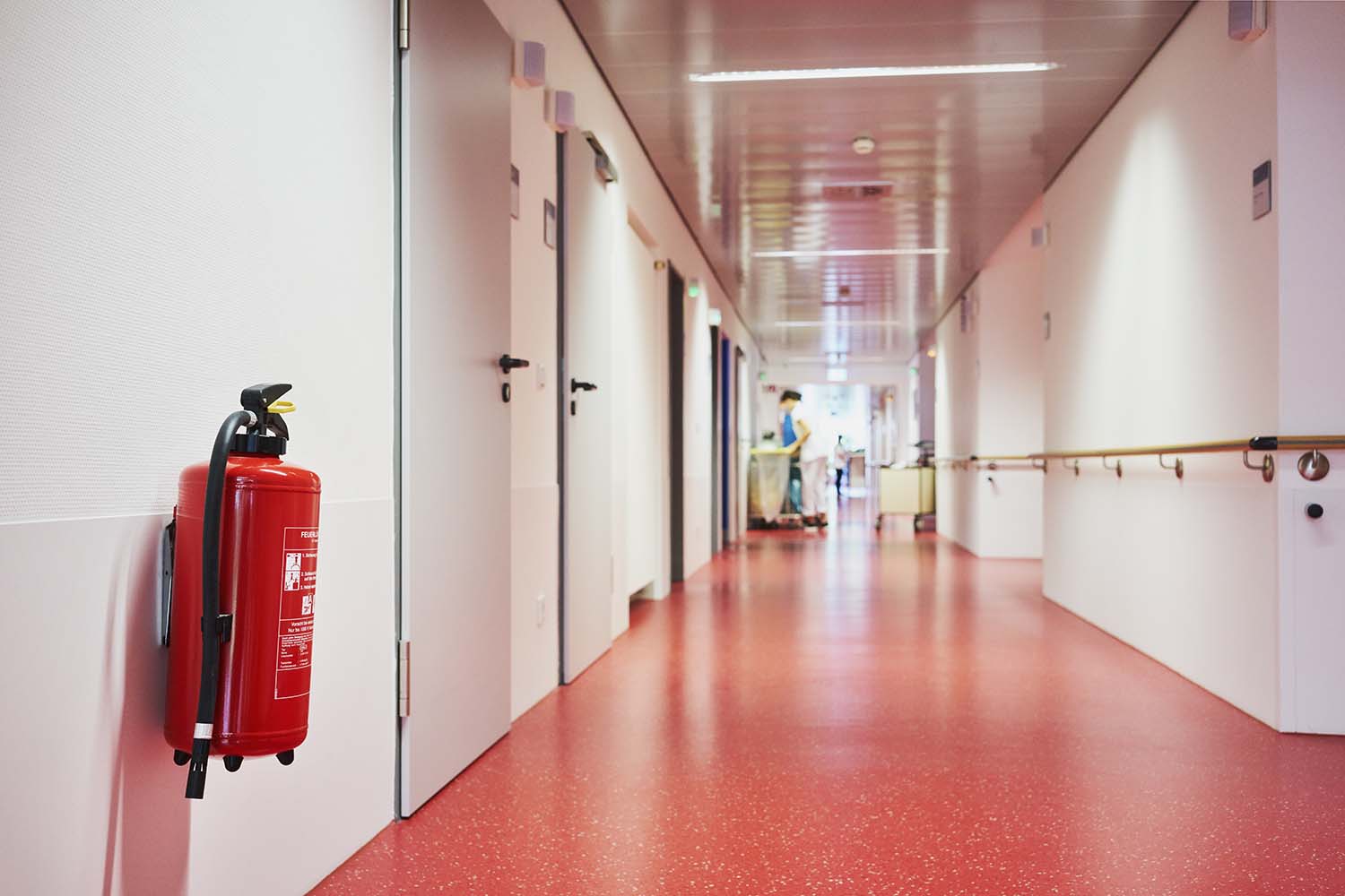 Montage-Feuerlöscher-Höhe-Feuerlöscher aufhängen-CWS Fire Safety