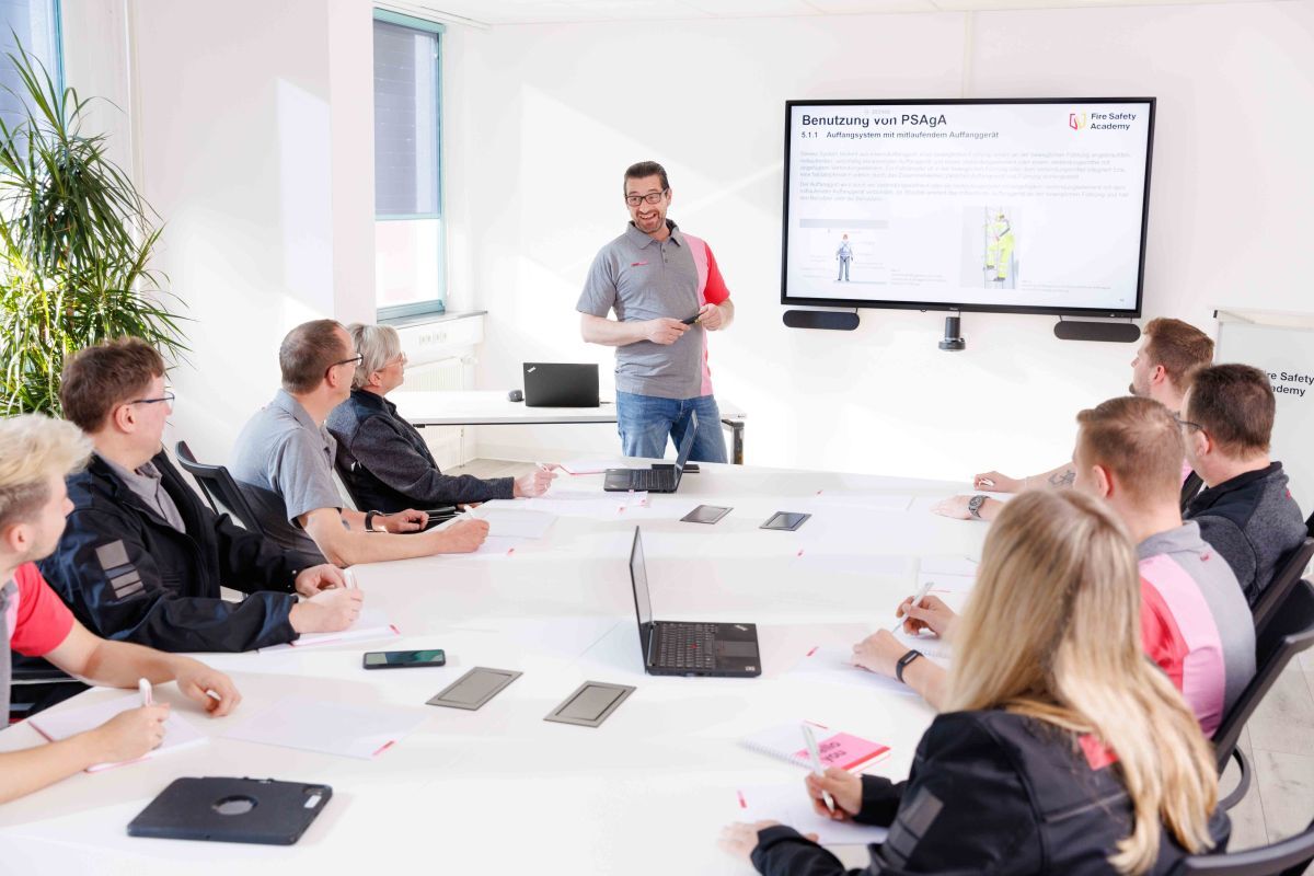 Quereinstieg bei CWS Fire Safety-Fire Safety Academy