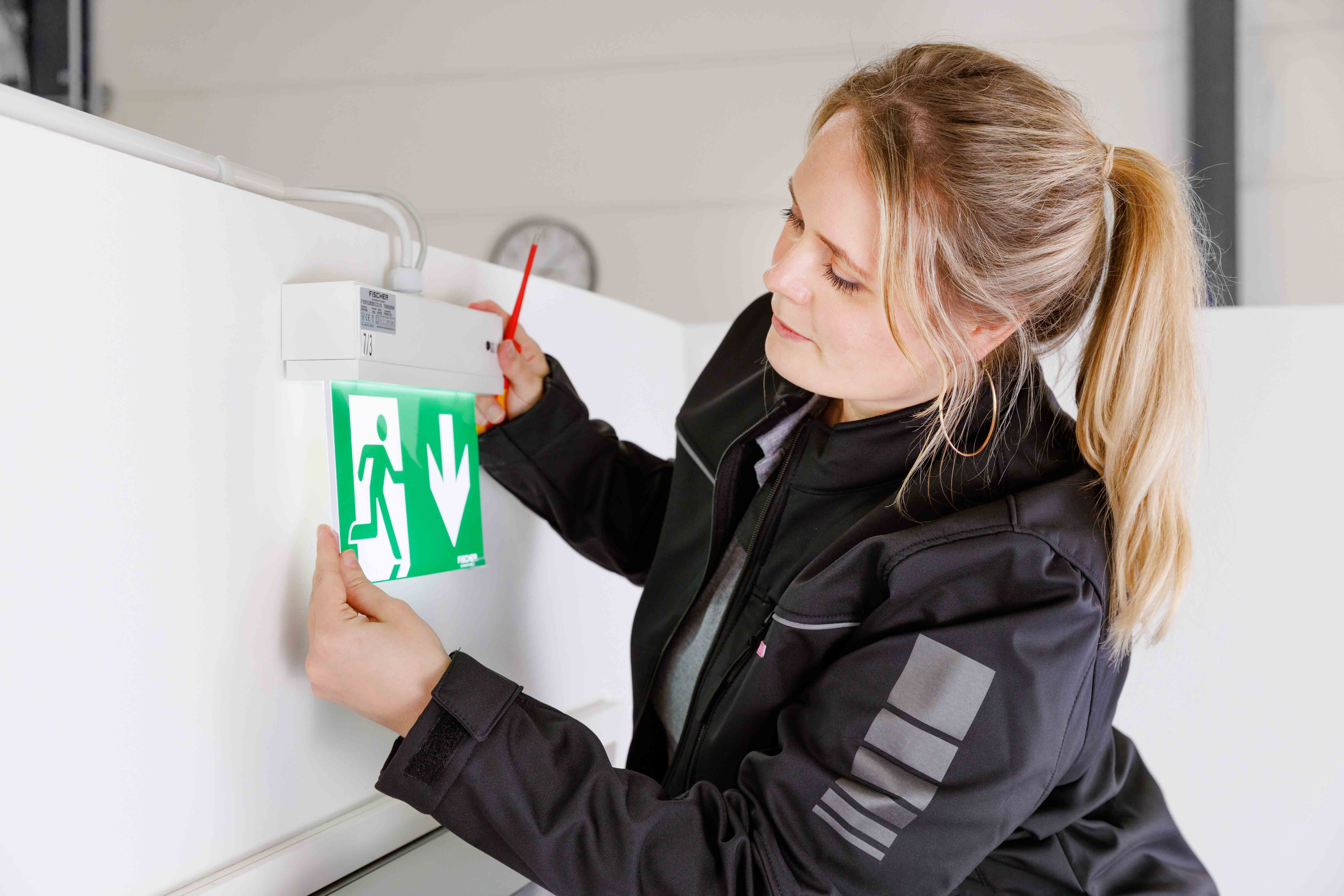 Sicherheitsbeleuchtung-Prüfung-Wartung-CWS Fire Safety