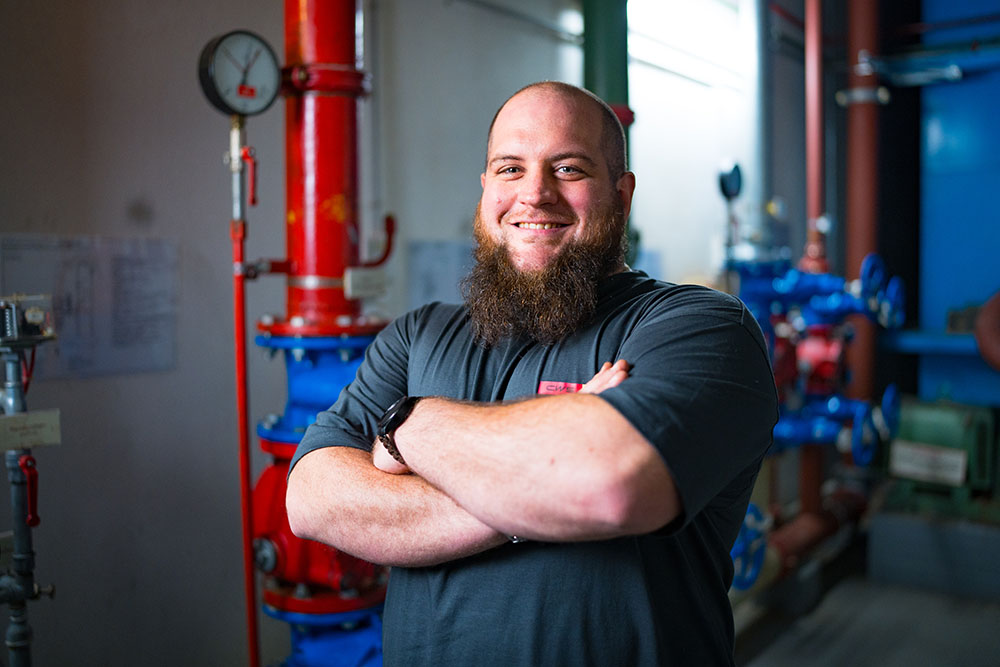 Sprinkleranlage-Prüfung-von-Pumpe-Löschwassertank-vom-Profi-F-f