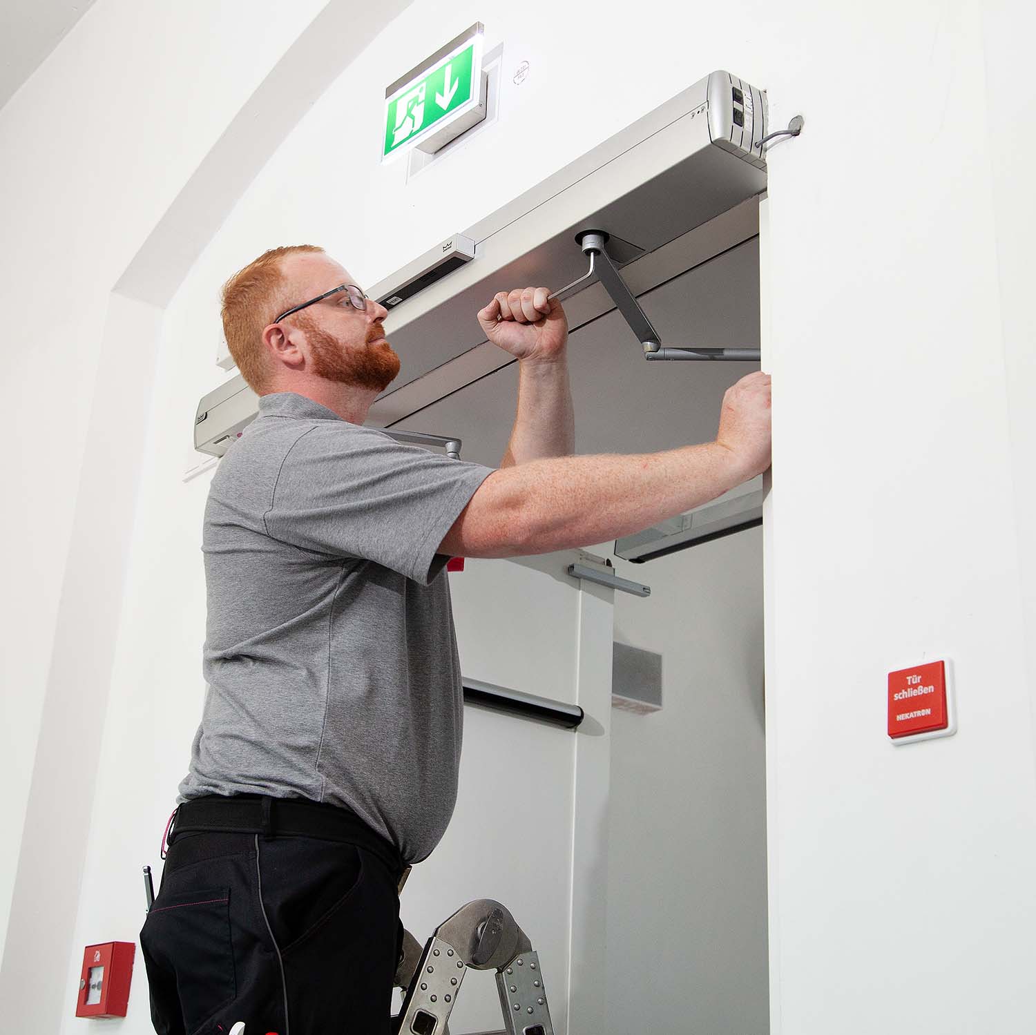 Türfeststellanlage-Automatische Tür-CWS Fire Safety