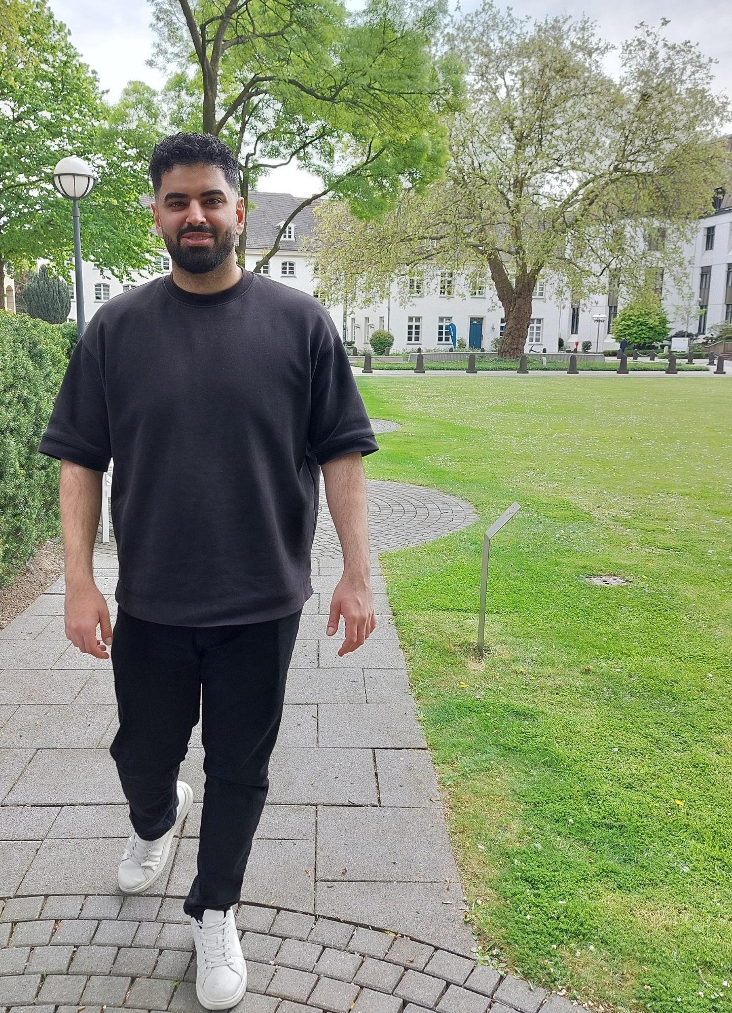 Werkstudent Social Media Siyar Mitarbeiter-Geschichte